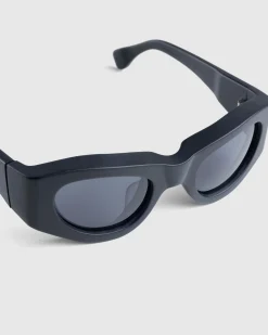 ERL Bro Sunglasses Plastic- Sunglasses