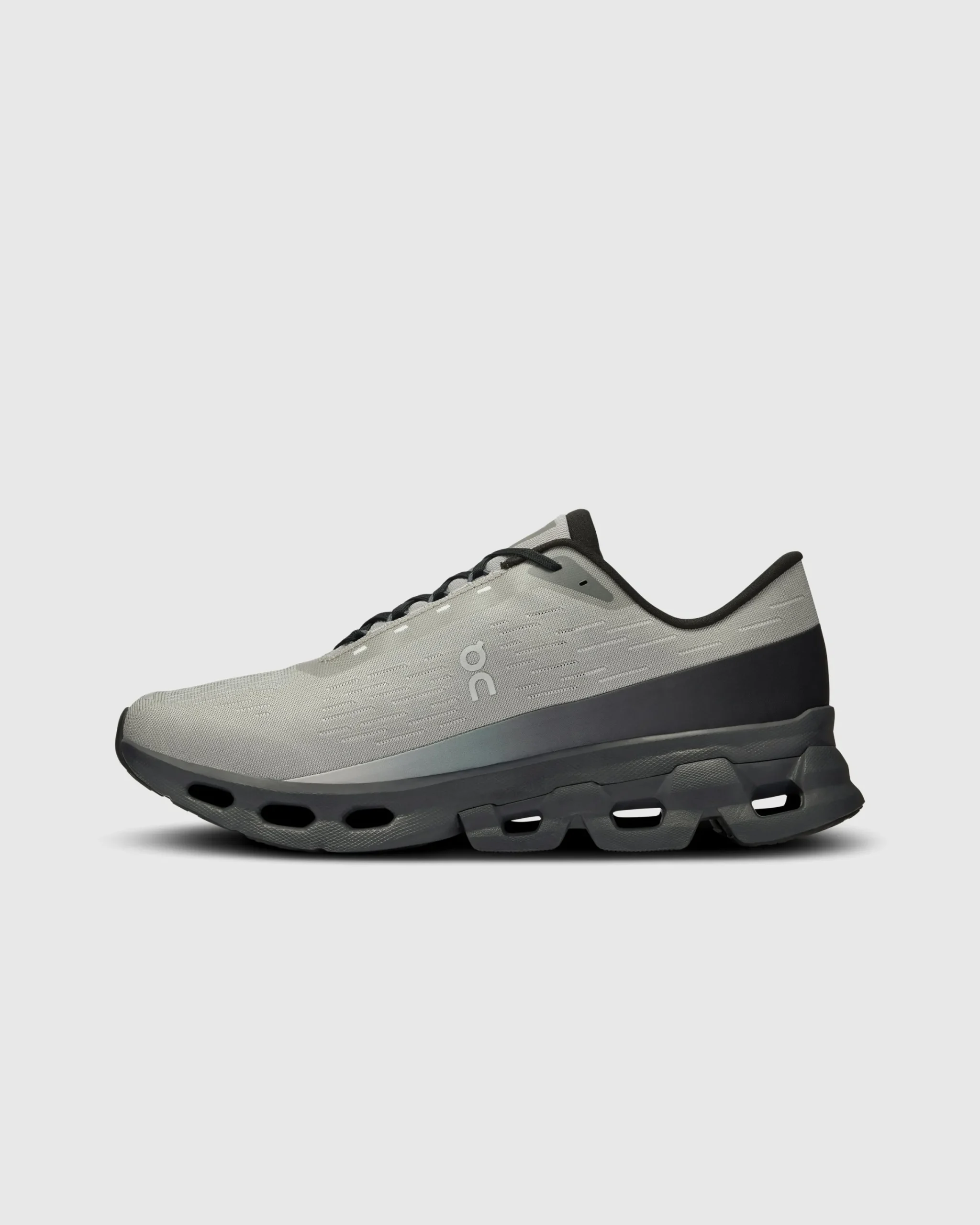 On Cloudspark Fog/Eclipse- Sneakers
