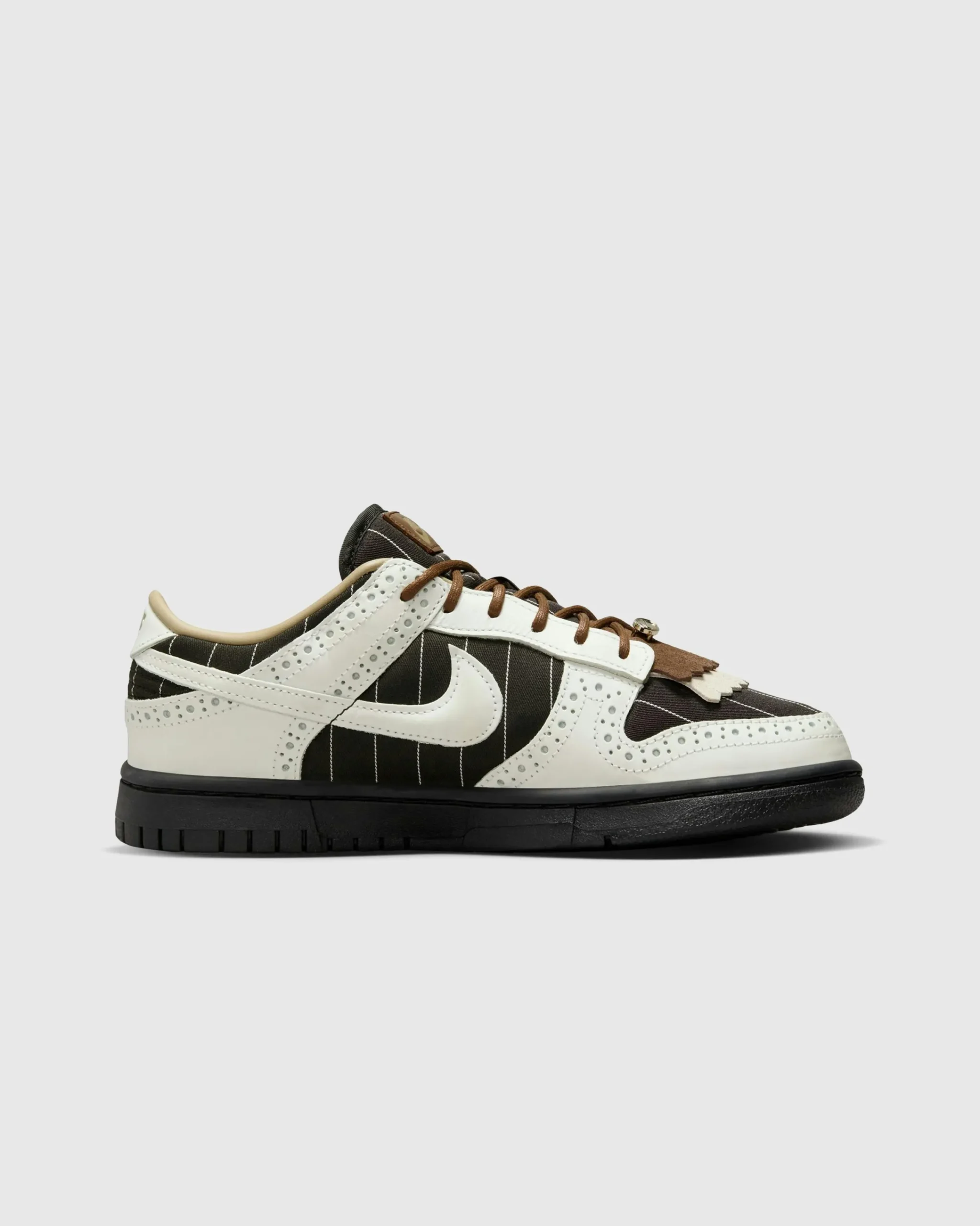 Nike Dunk Low LX Black/Summit White- Sneakers