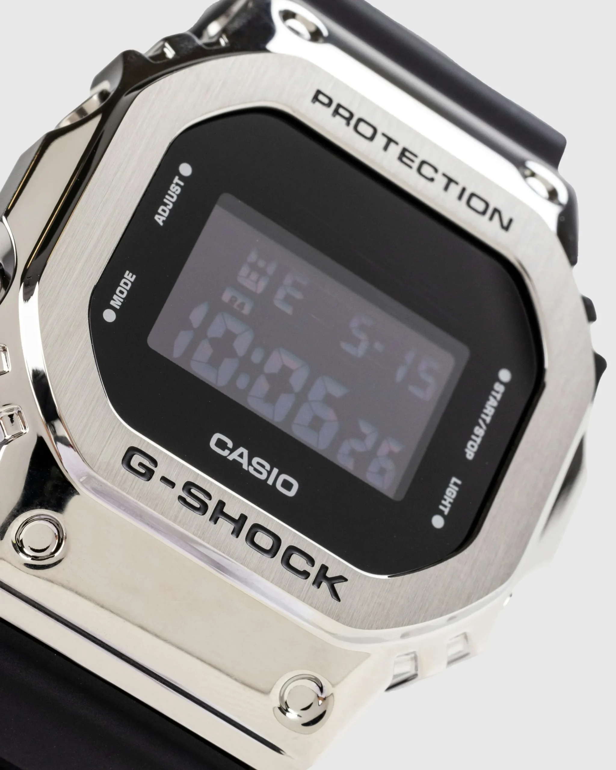 Casio G-Shock GM-5600U-1ER The Origin Silver/- Watches