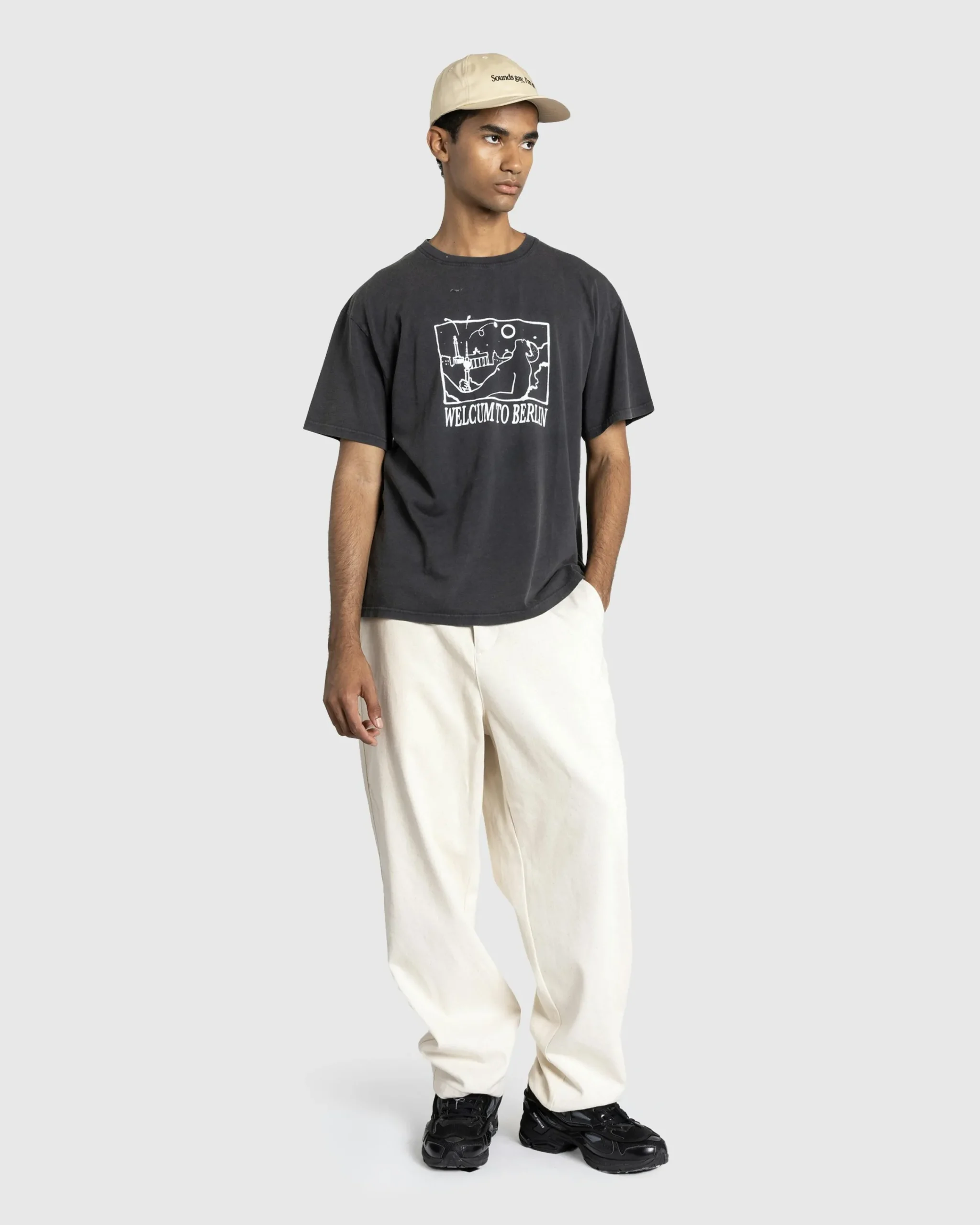 Carne Bollente Welcum to Berlin T-Shirt- Tops
