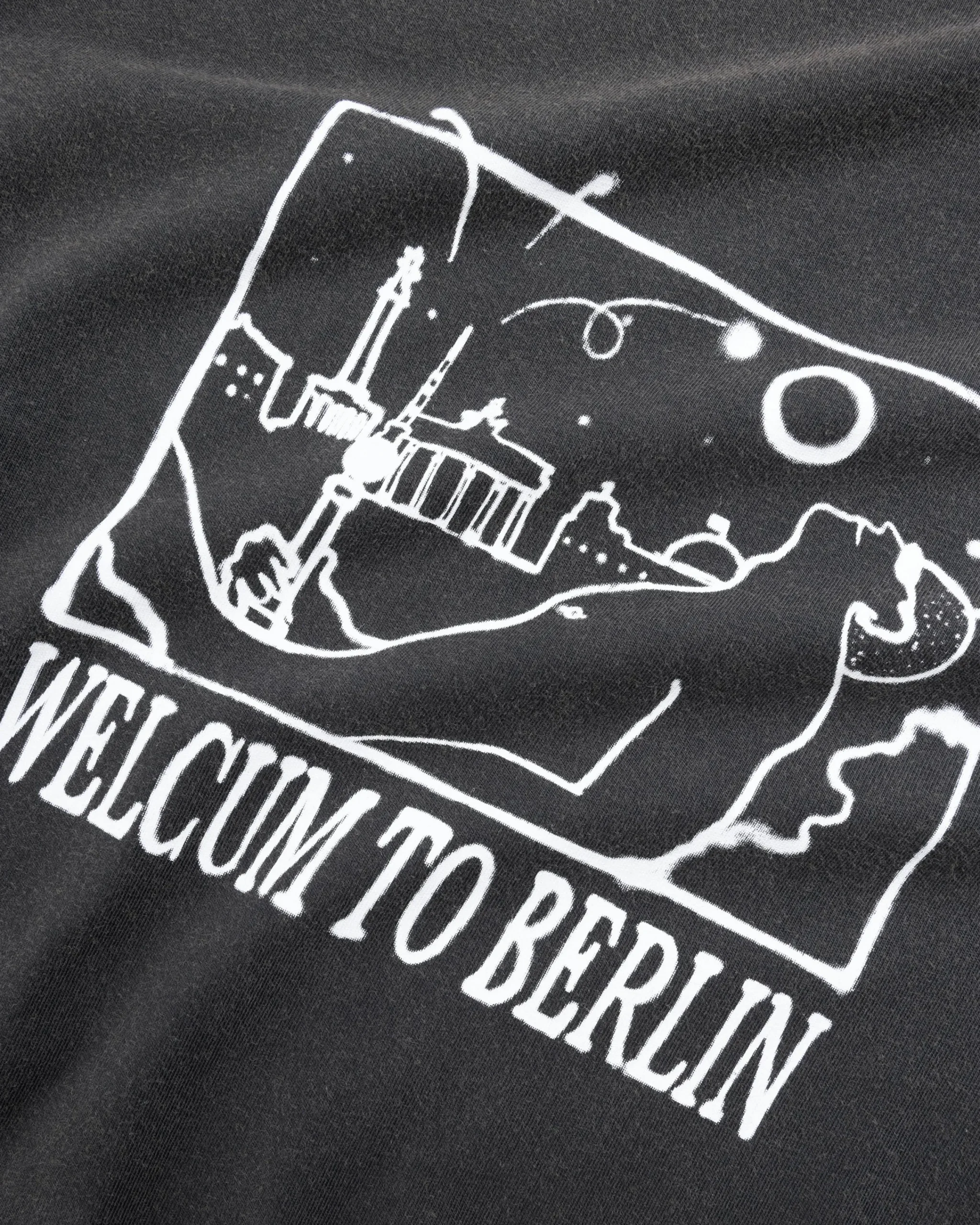 Carne Bollente Welcum to Berlin T-Shirt- Tops